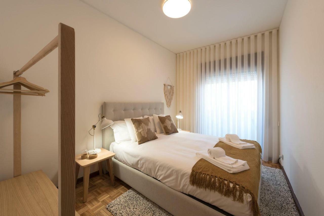 Lovelystay - Genuine Bonfim Balcony Flat Porto Eksteriør billede