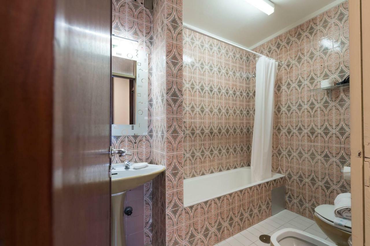Lovelystay - Genuine Bonfim Balcony Flat Porto Eksteriør billede